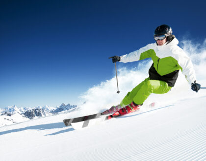 Technologie ve vývoji lyžařského oblečení a termoprádla: Jak vám mohou pomoci při lyžování?