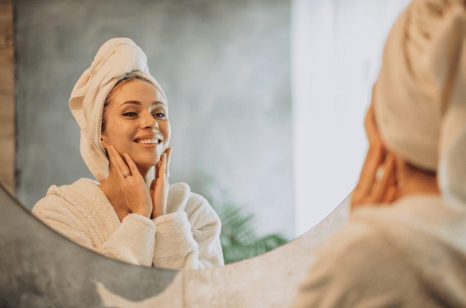 Co je minimalistická kosmetika a jak poznat, kdy ubírat a ne přidávat?